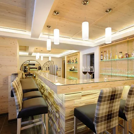 马尔腾酒店 酒店