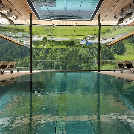 Marten Hotel